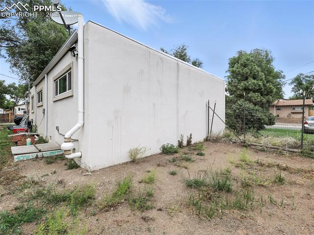 1504 Hallam Avenue