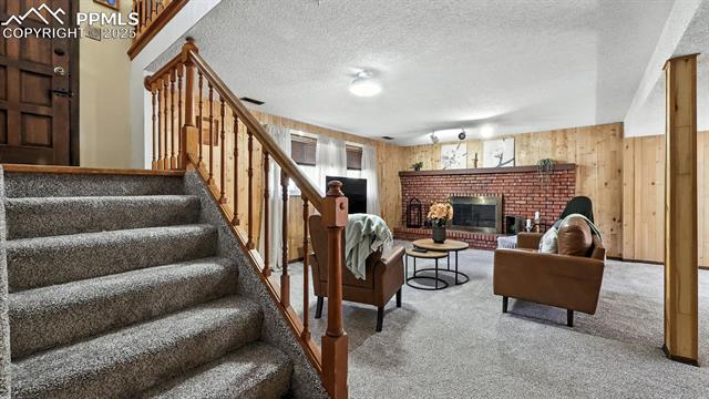 6180 Garlock Way