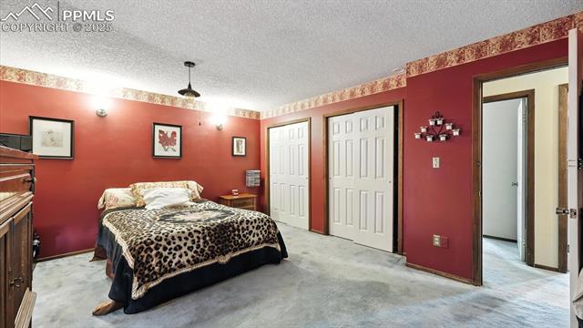 6180 Garlock Way