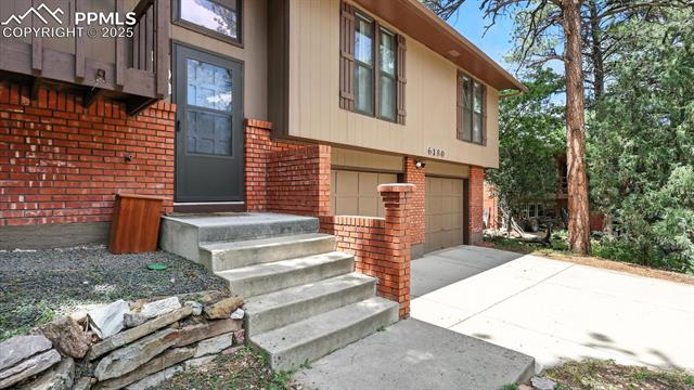 6180 Garlock Way