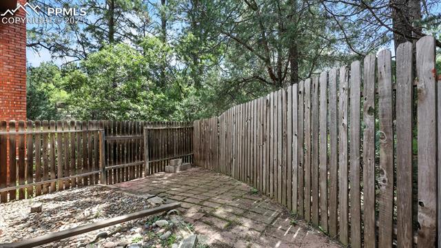 6180 Garlock Way