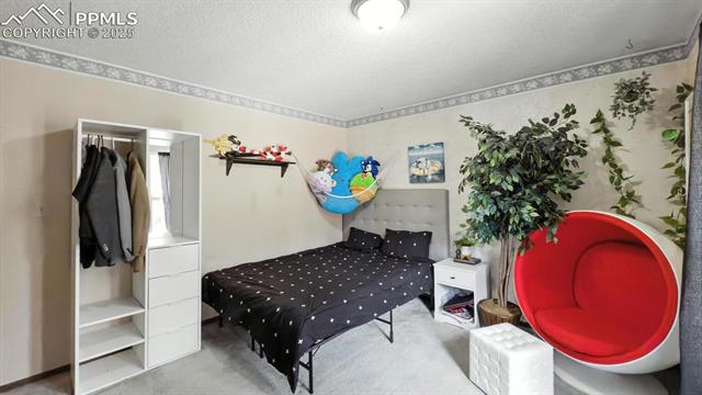 6180 Garlock Way