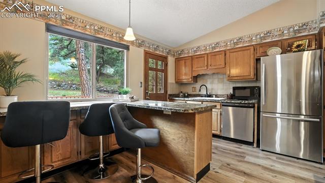 6180 Garlock Way
