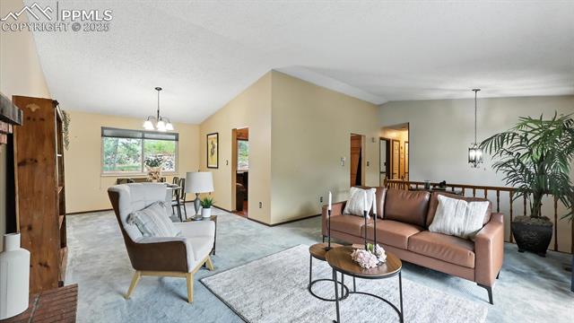 6180 Garlock Way