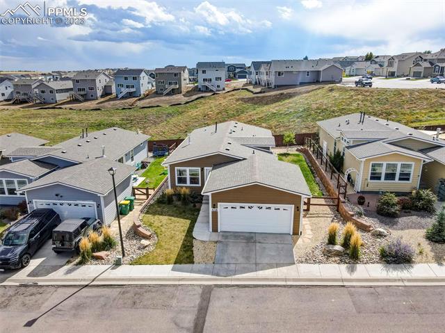 4228 Gray Fox Heights