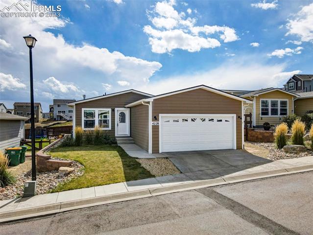 4228 Gray Fox Heights