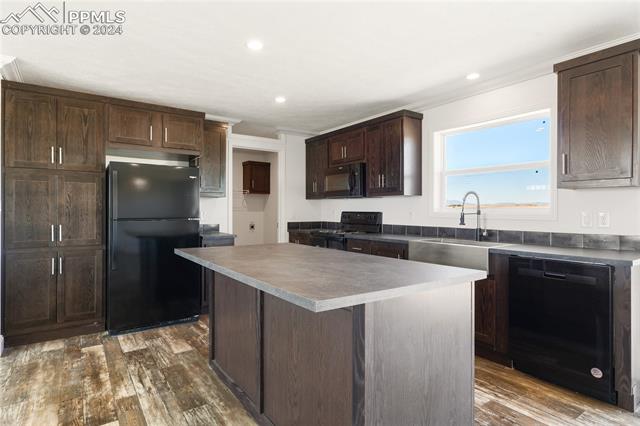 23620 Jayhawk Avenue