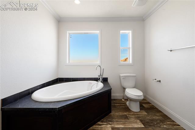 23620 Jayhawk Avenue