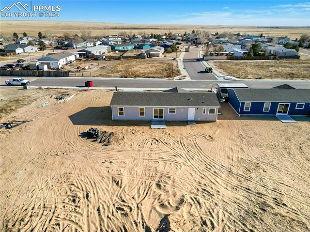 23620 Jayhawk Avenue