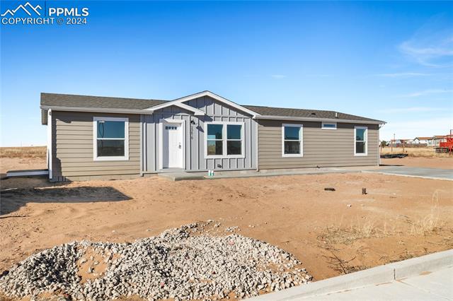 23620 Jayhawk Avenue