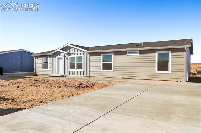 23620 Jayhawk Avenue