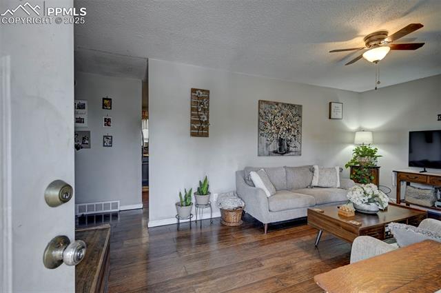 1222 Hartford Street