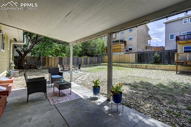 1222 Hartford Street