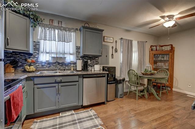 1222 Hartford Street