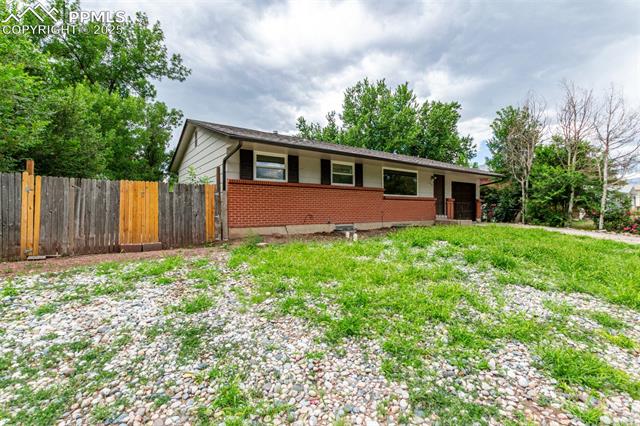 1216 Osgood Road