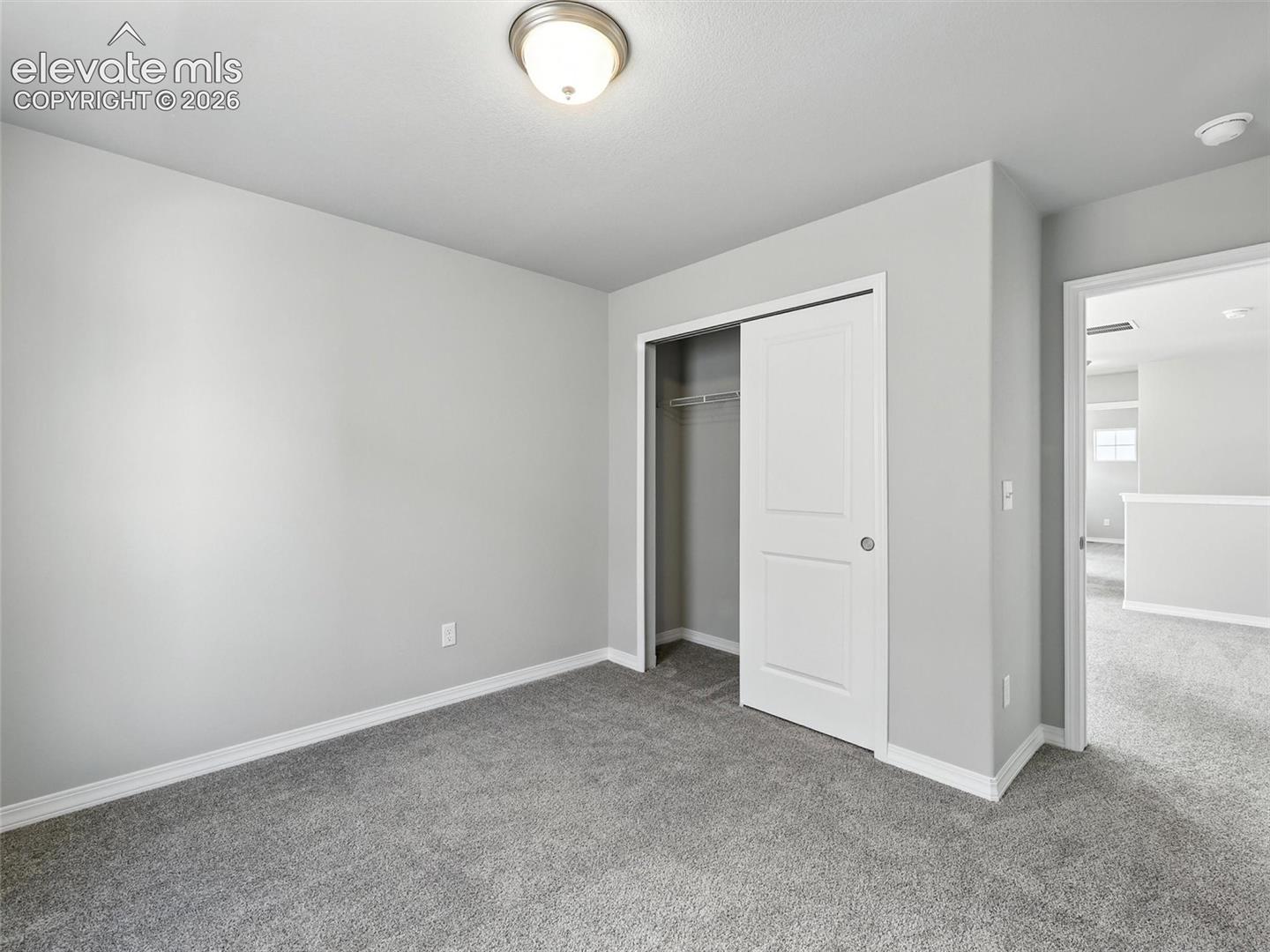 6222 Barr Point