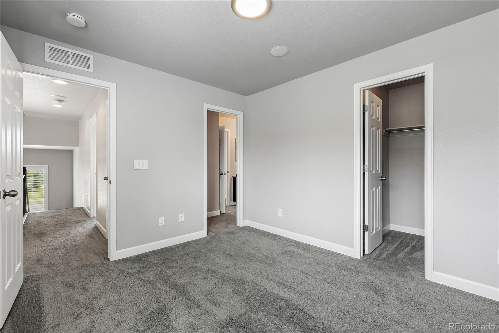 5481 Cross Creek Drive