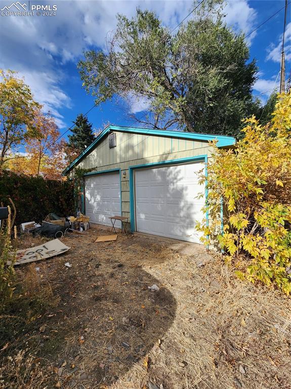 1609 Bates Drive