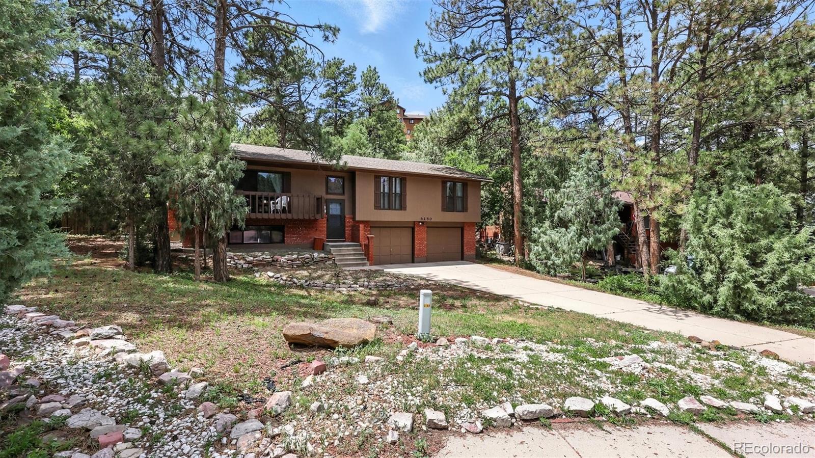 6180 Garlock Way