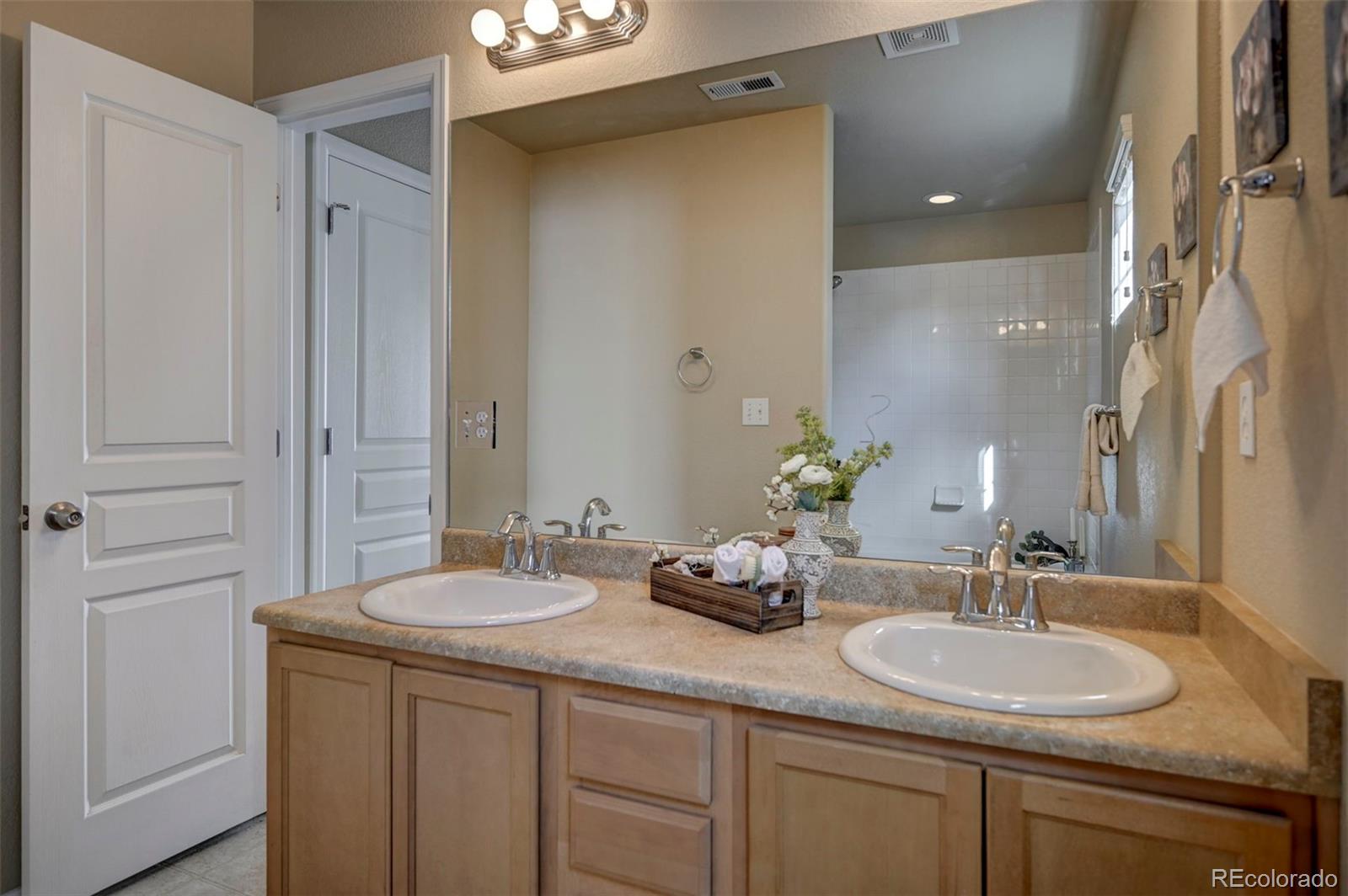 5653 Saint Patrick View