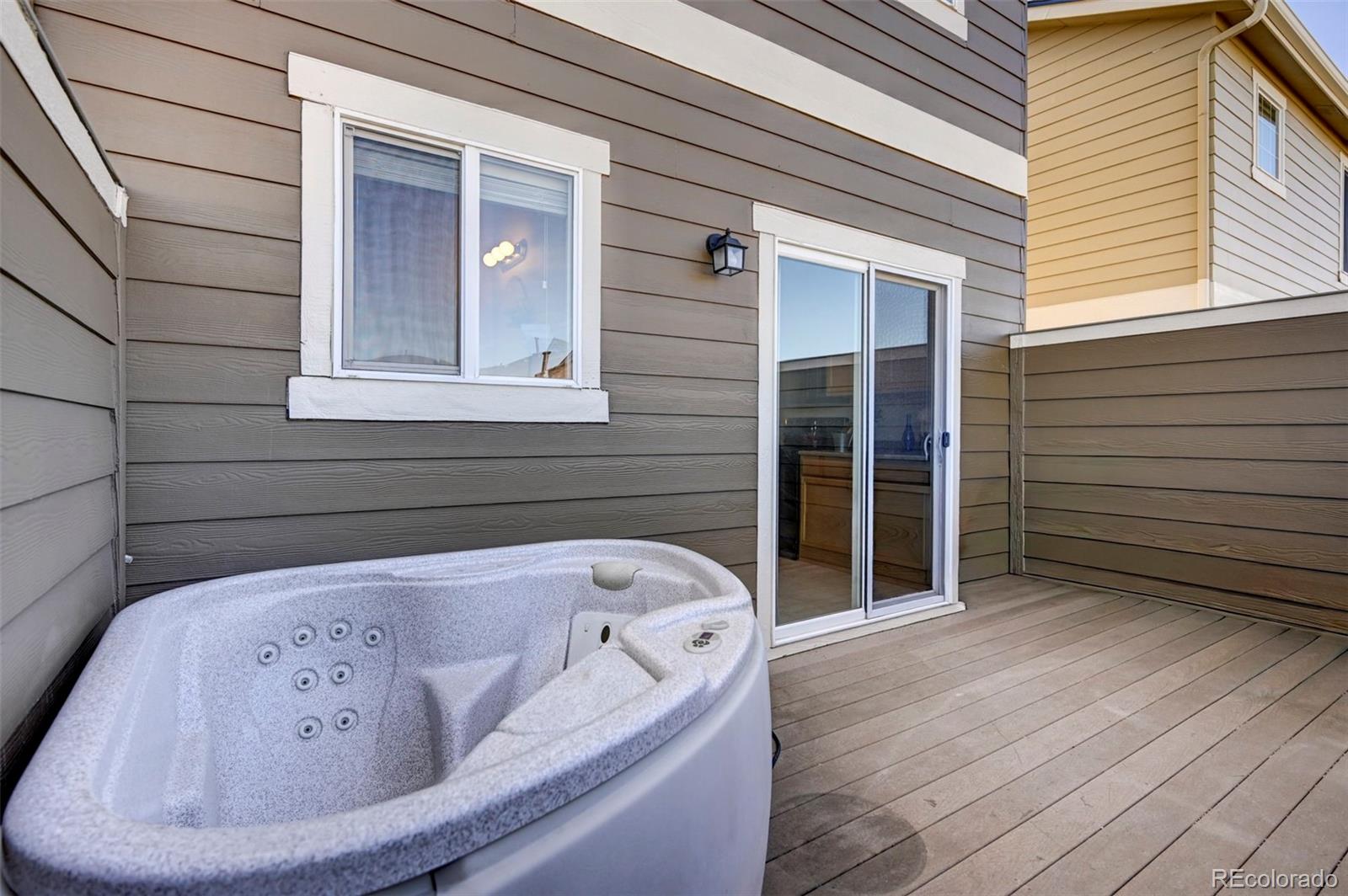 5653 Saint Patrick View