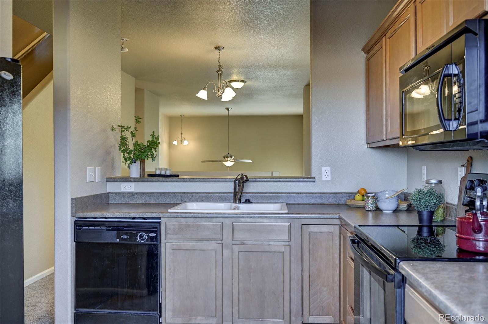 5653 Saint Patrick View