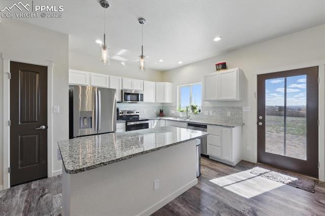 1382 N Ladonia Drive