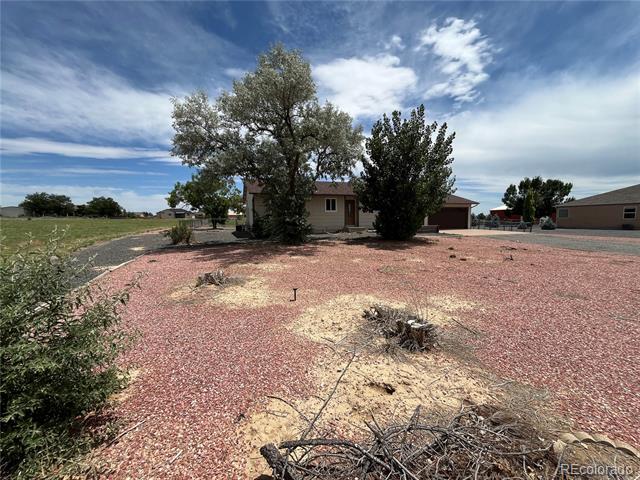 644 S Avenida Del Oro