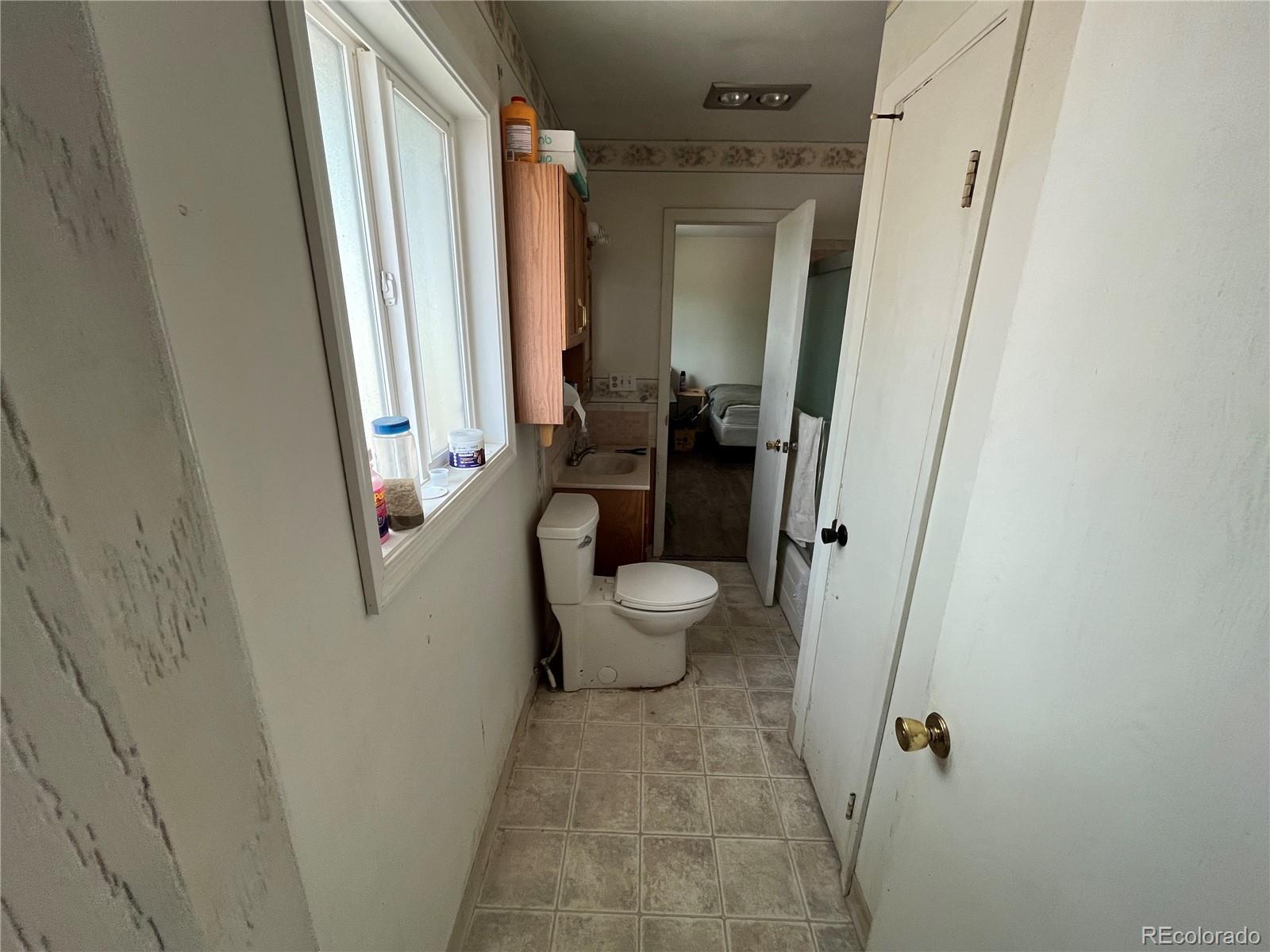 644 S Avenida Del Oro