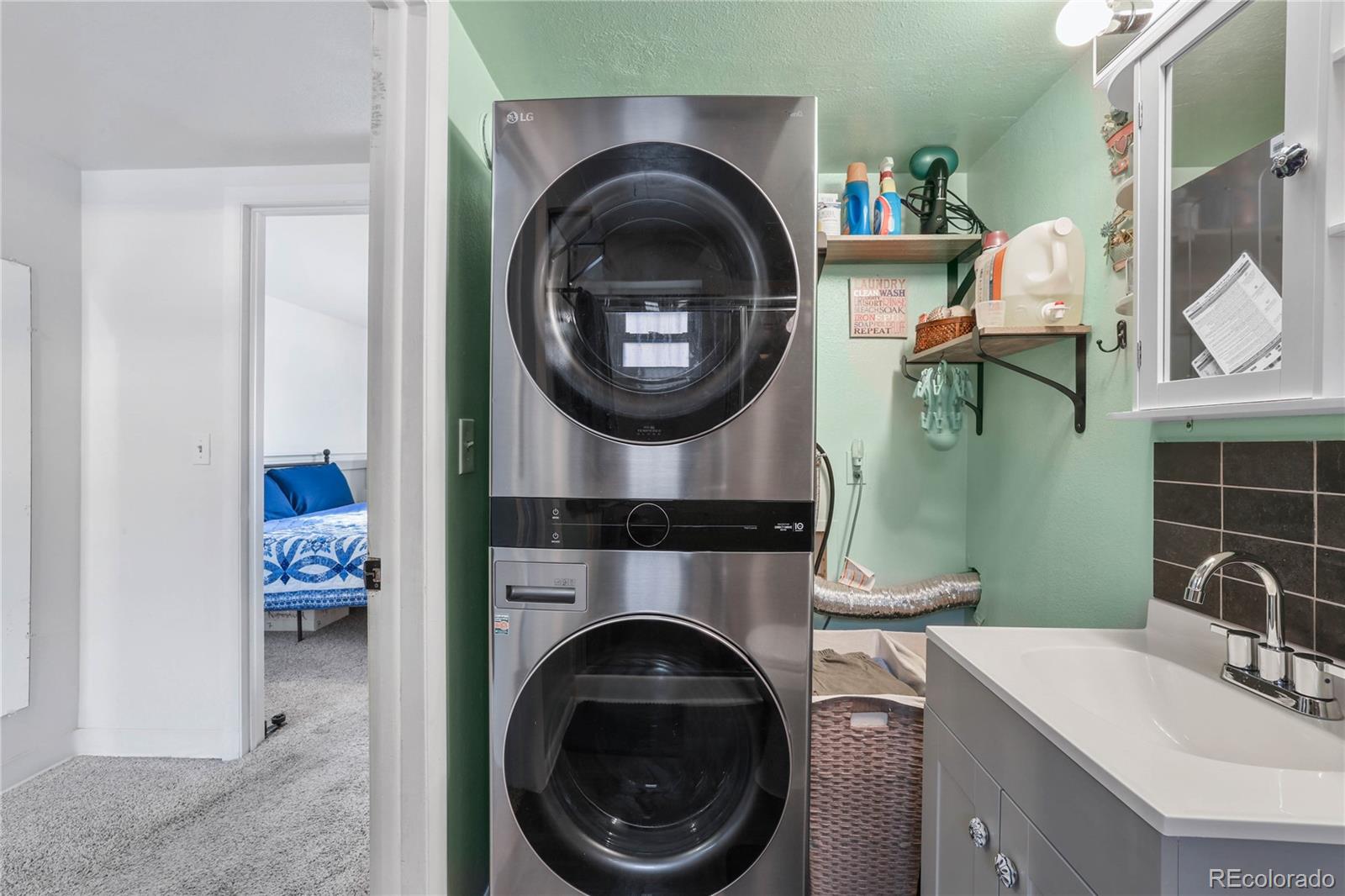 3206 E Pikes Peak Avenue