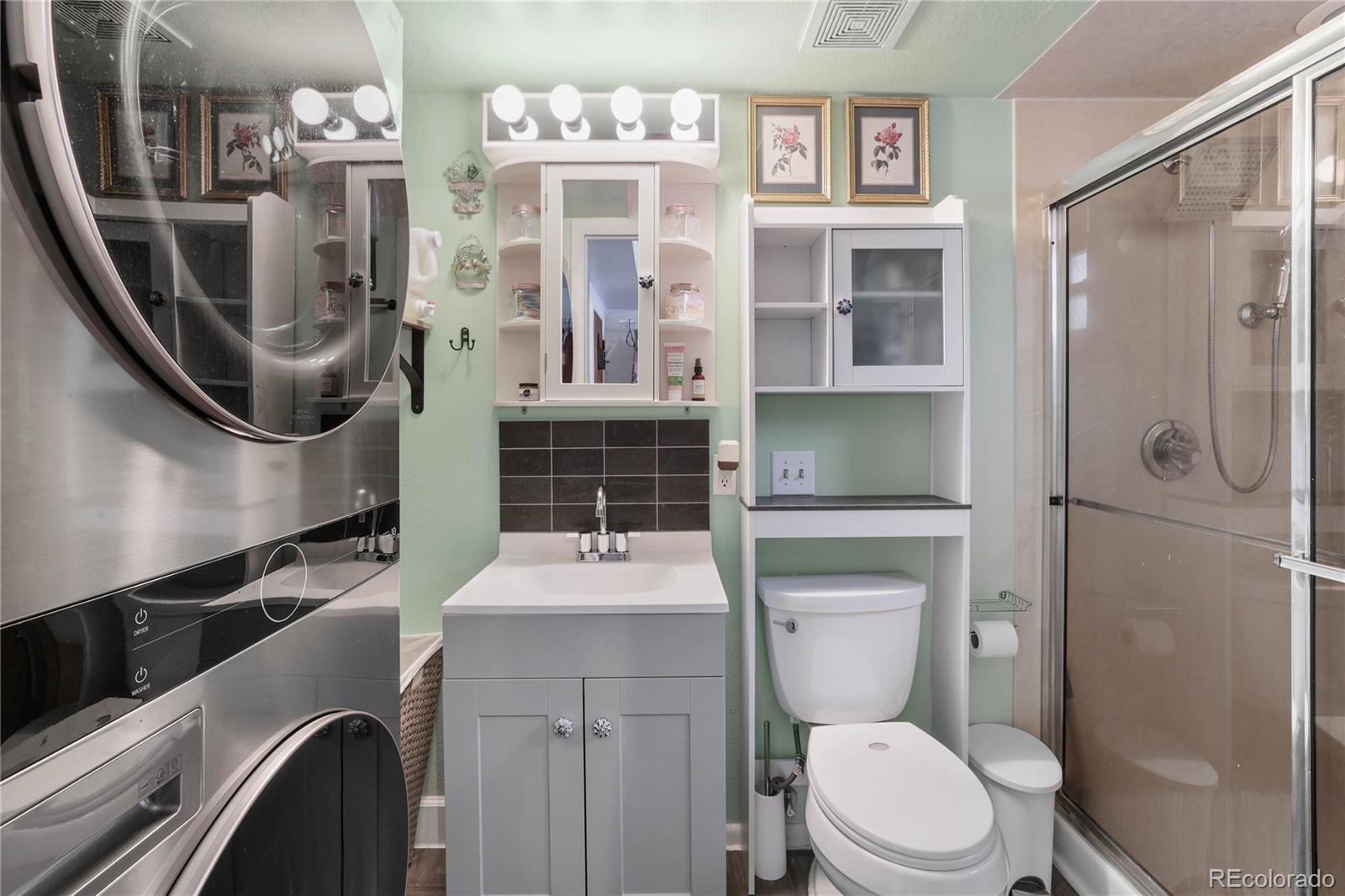 3206 E Pikes Peak Avenue