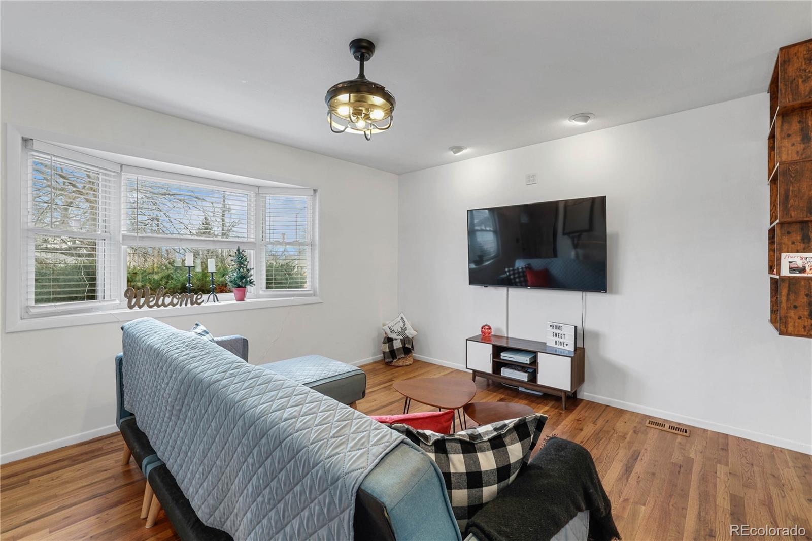 3206 E Pikes Peak Avenue