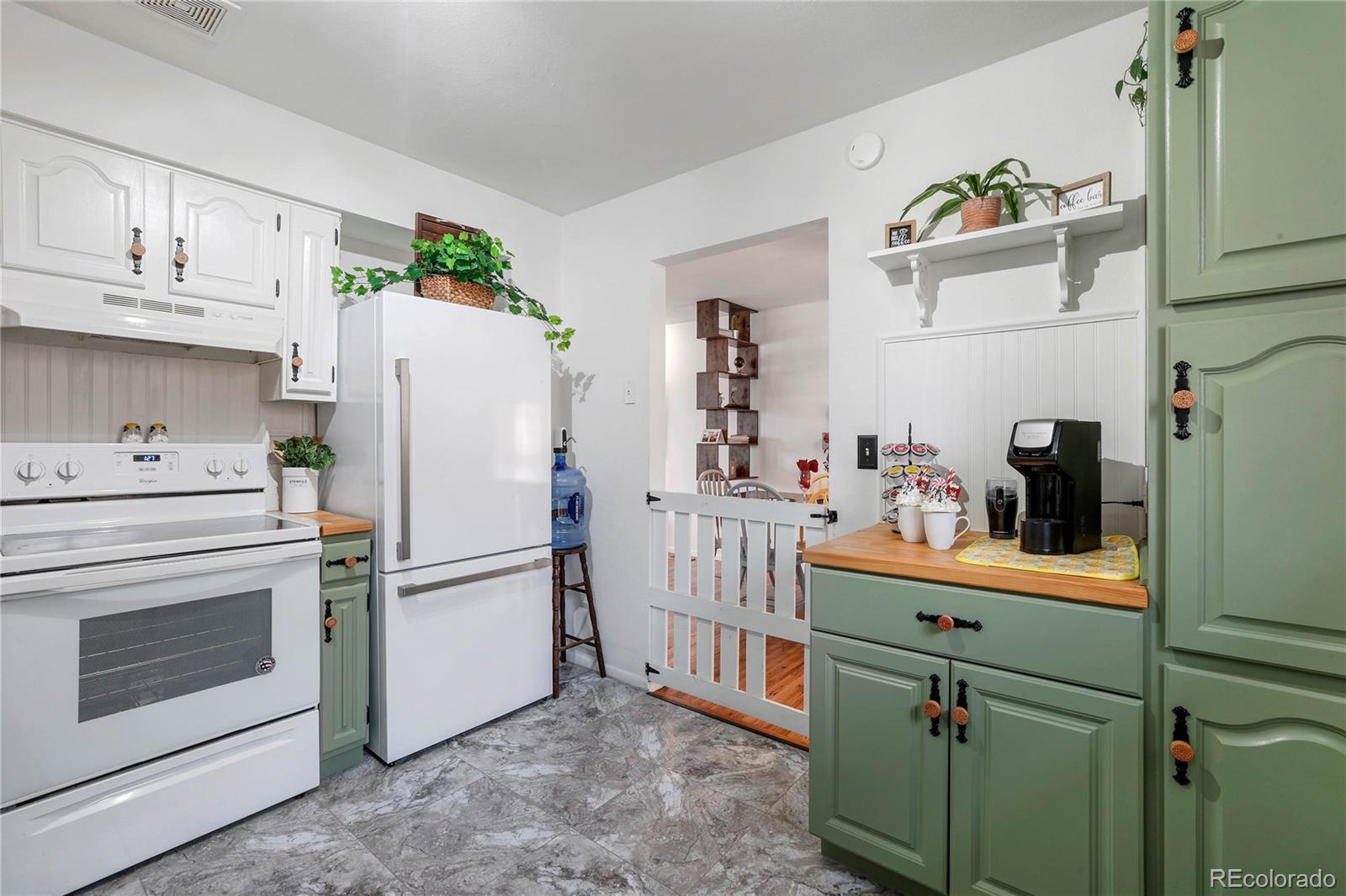 3206 E Pikes Peak Avenue