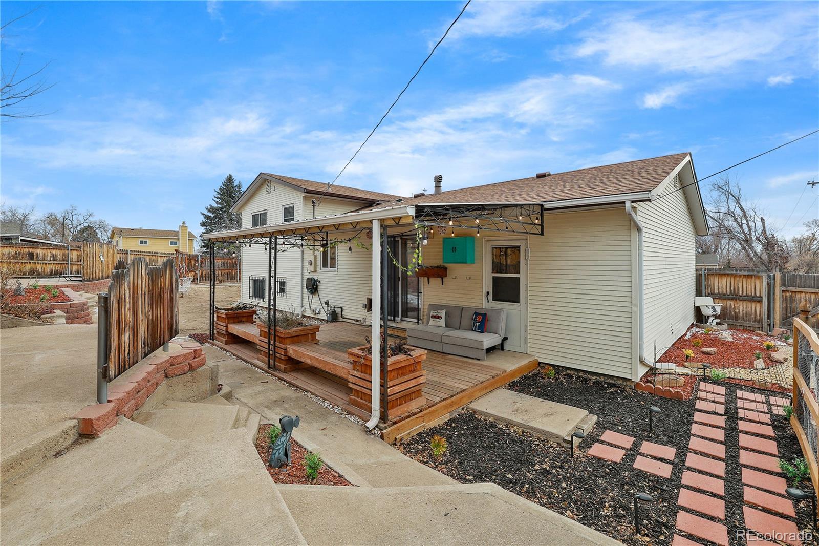 3206 E Pikes Peak Avenue