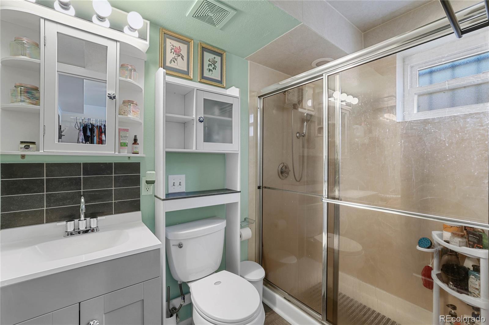 3206 E Pikes Peak Avenue