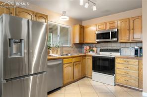4323 McGrew Circle
