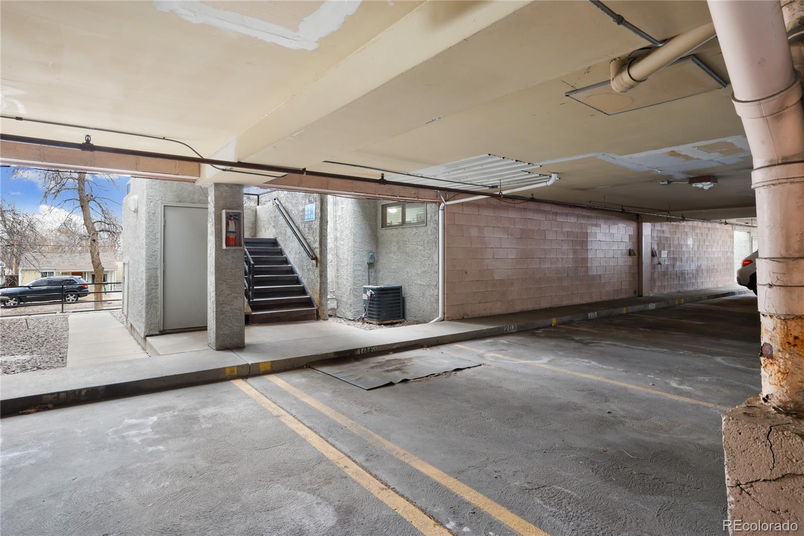 1825 Kendall Street Unit: 105