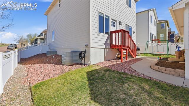 2281 St James Drive