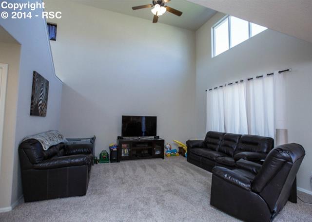 6052 San Mateo Drive