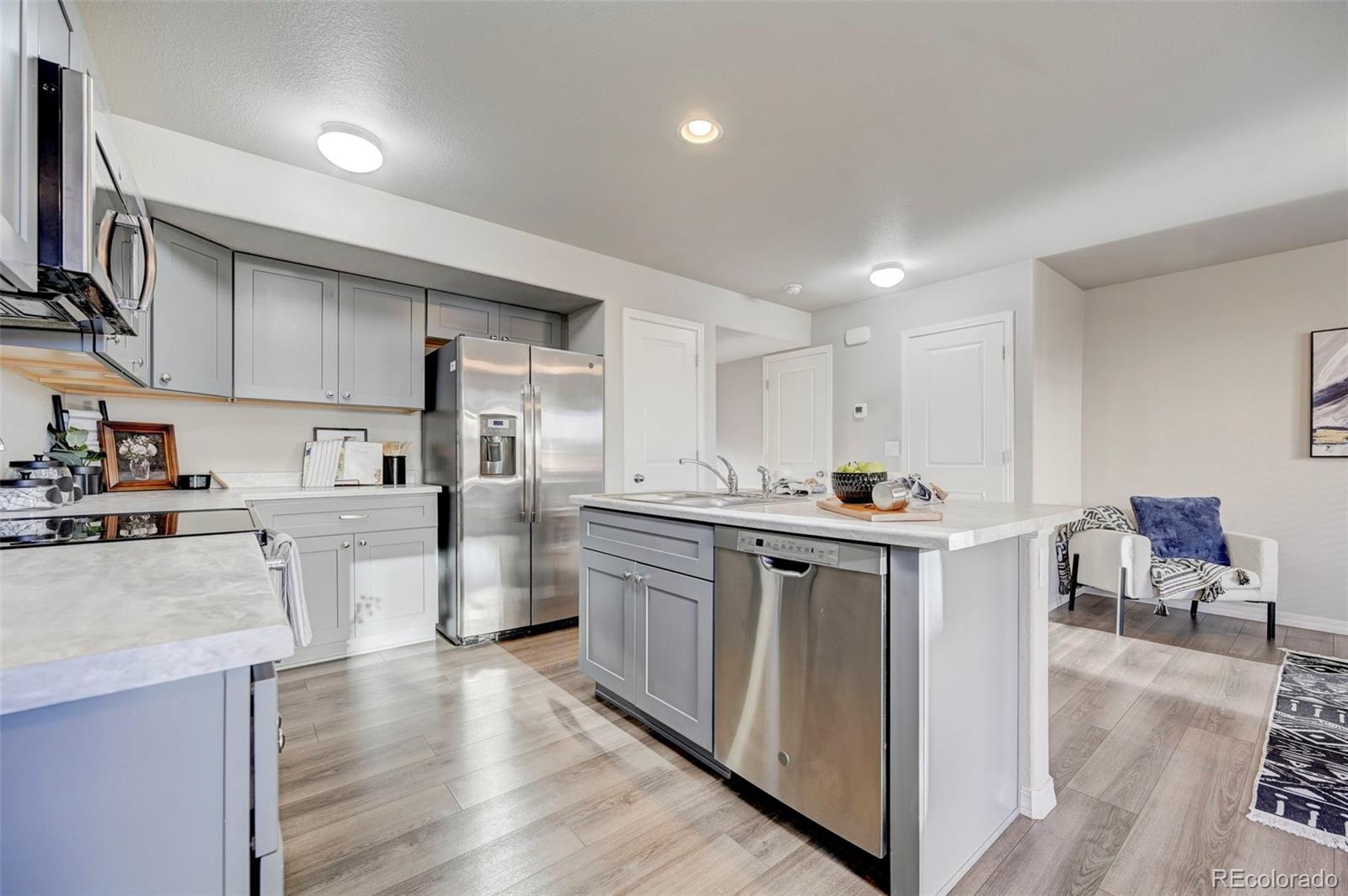 824 Endeavor Way