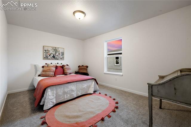 5476 Gansevoort Drive