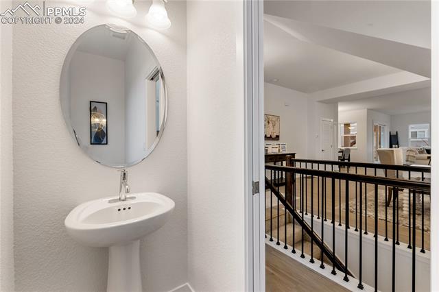 5476 Gansevoort Drive