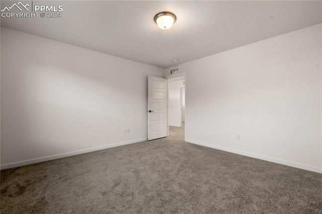 5476 Gansevoort Drive