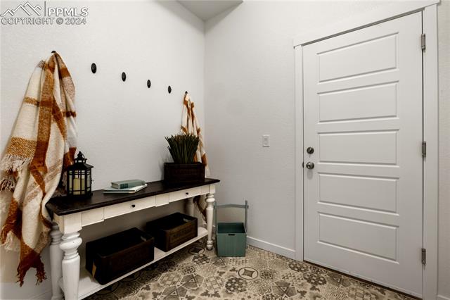 5476 Gansevoort Drive