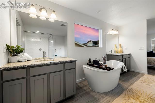 5476 Gansevoort Drive