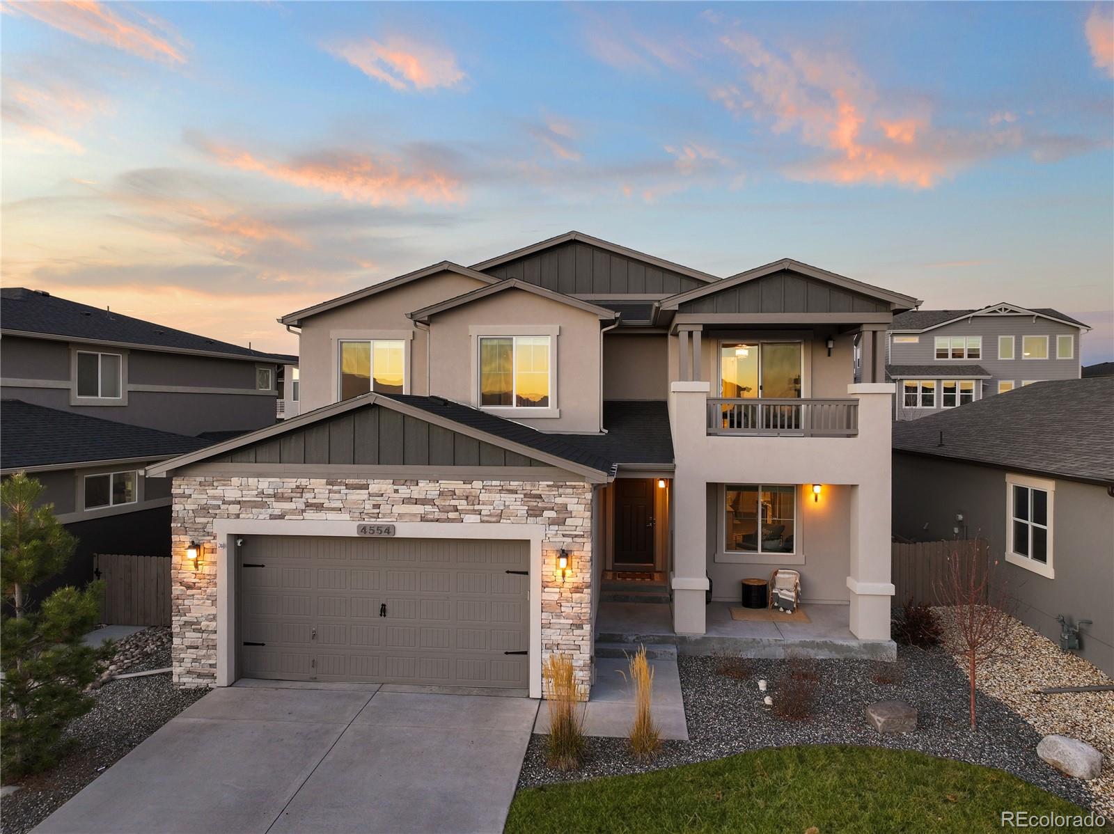 4554 Hanging Lake Circle