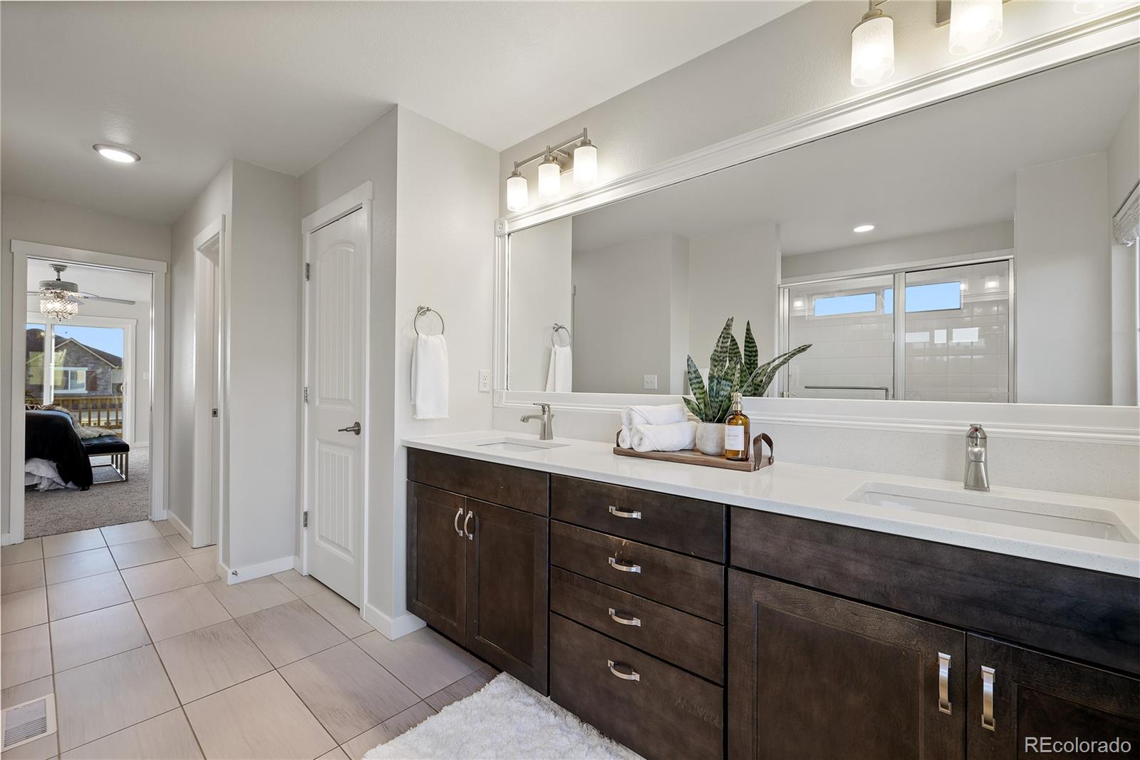 4554 Hanging Lake Circle