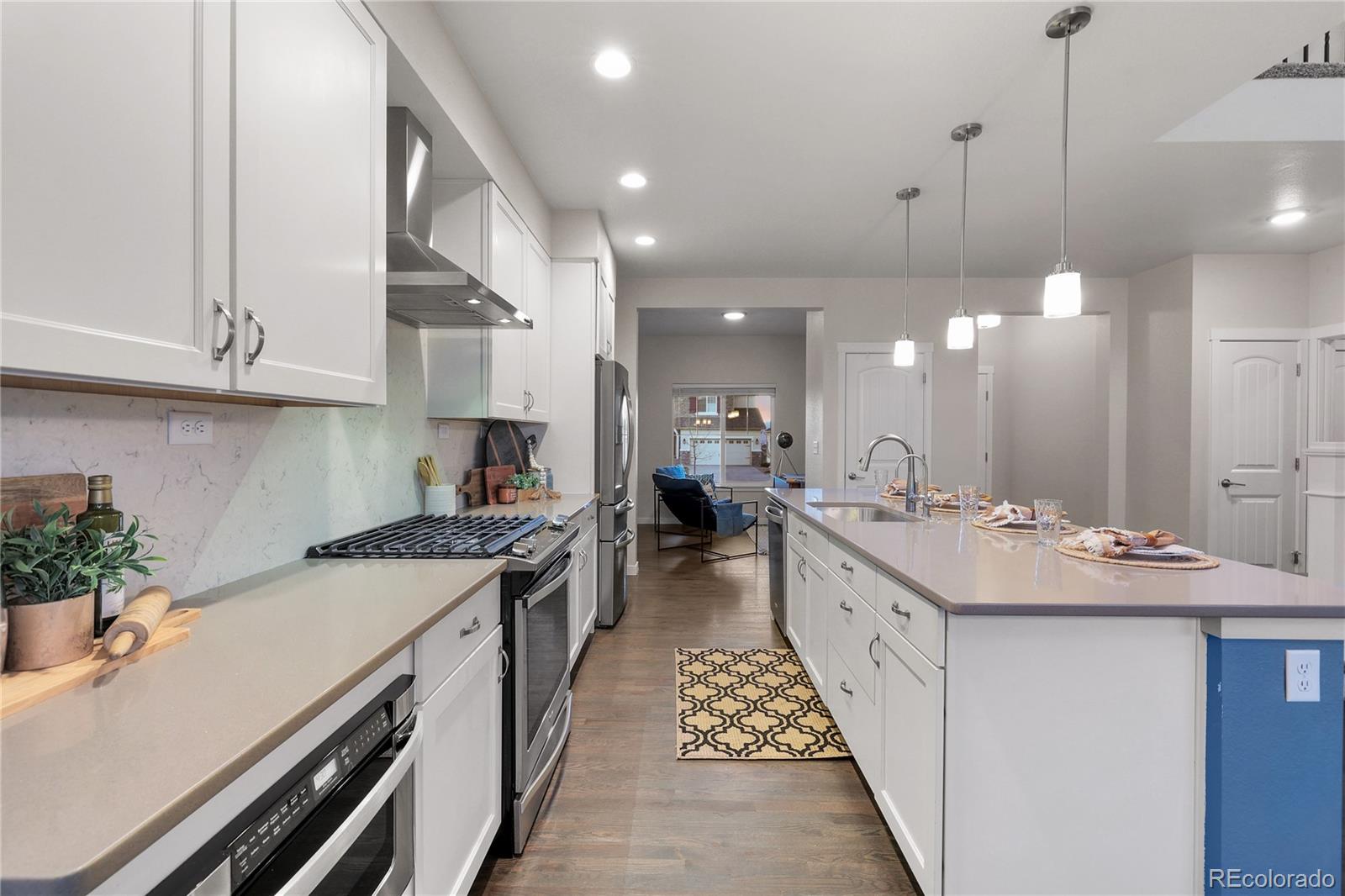 4554 Hanging Lake Circle