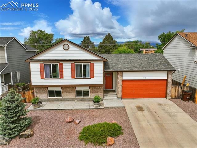 2032 Woodsong Way