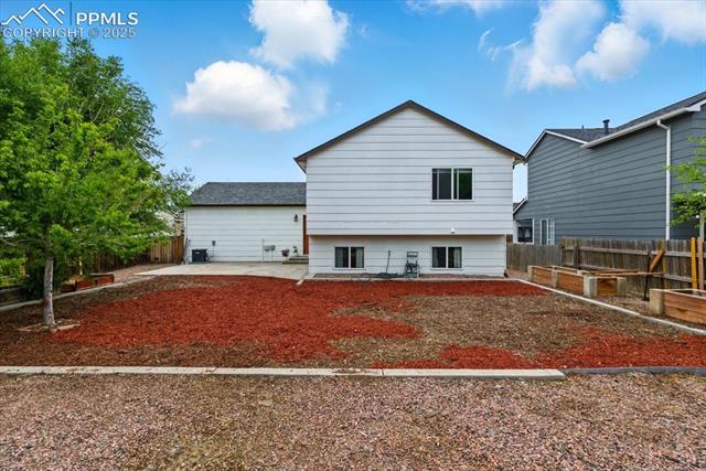 2032 Woodsong Way